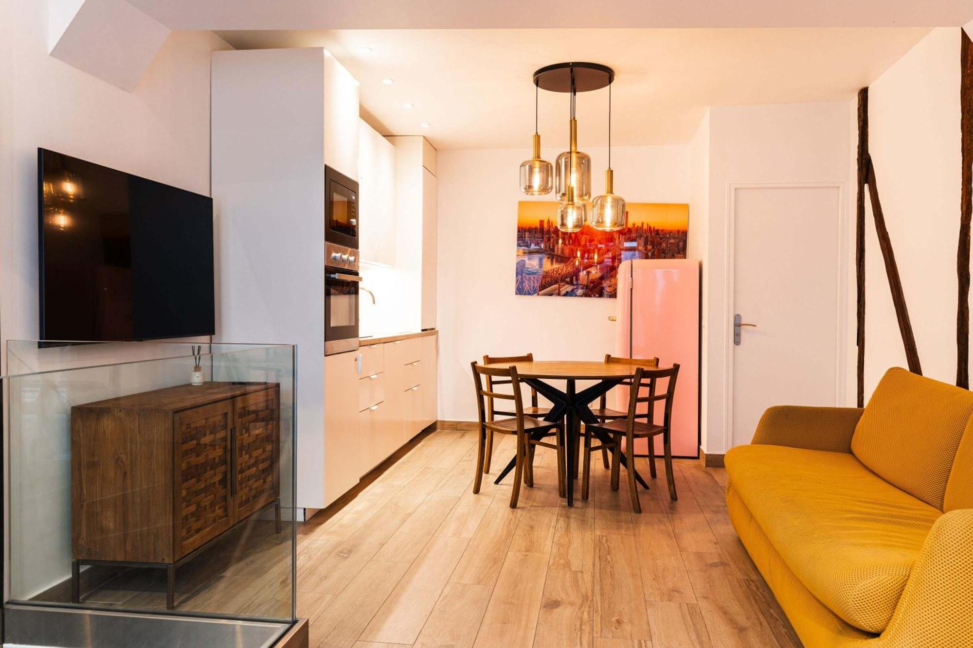 Loft 1 Bedroom Marais, Notre Dame Ac By Lcc Agency * Parigi